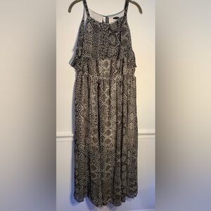 Boho Maxi Geometric dress by Torrid size 2